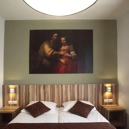 Hotel Asterisk, A Family Run