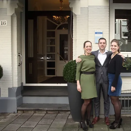 Boutique Asterisk, A Family Run