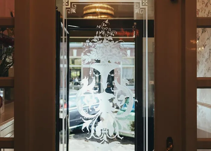 Hotel Boutique Asterisk, A Family Run 4*