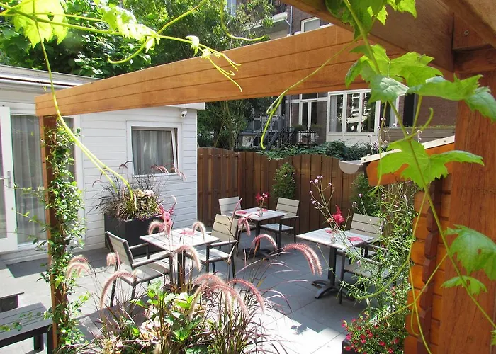 Boutique Asterisk, A Family Run Amsterdam