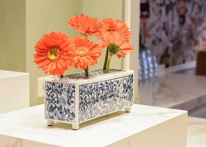 Boutique Asterisk, A Family Run